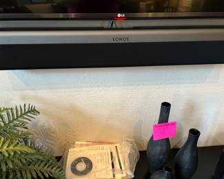 Sonos sound bar and subwoofer 