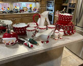 Fitz and Floyd Christmas set