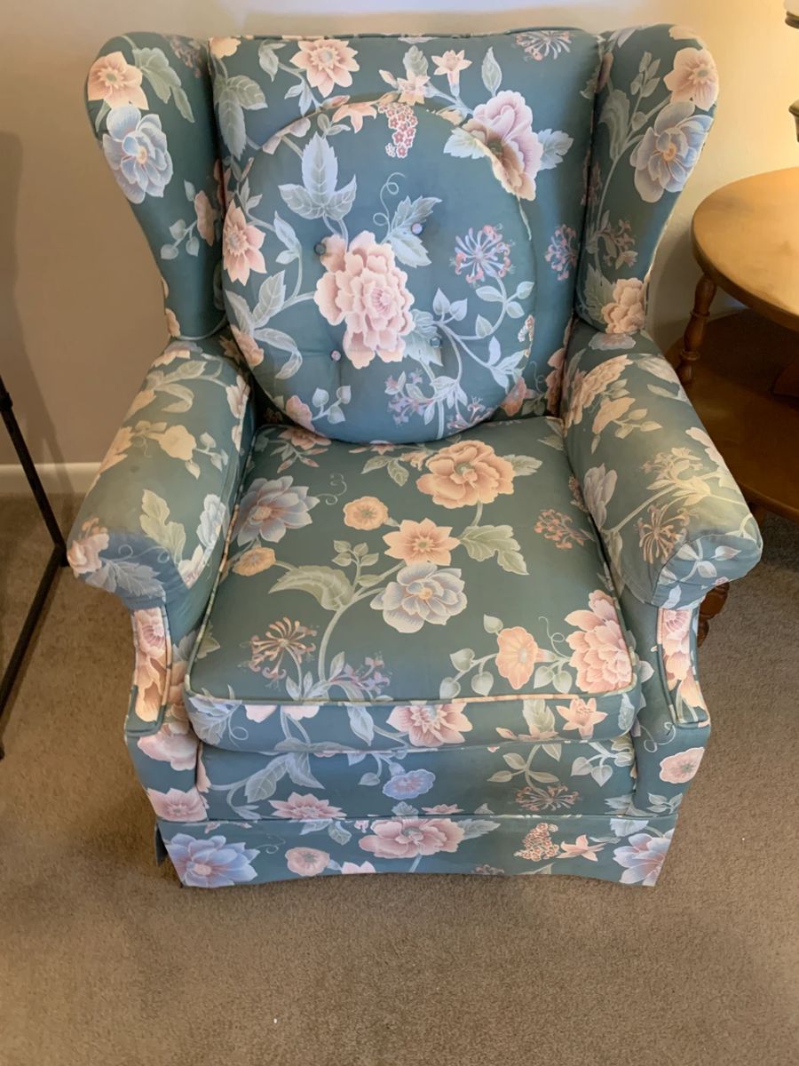 Devlin Estate Sales Waterwood Huntsville TX starts on 9/9/2023