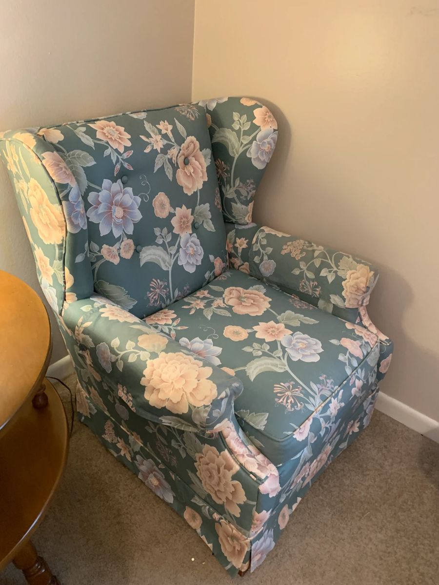 Devlin Estate Sales Waterwood Huntsville TX starts on 9/9/2023