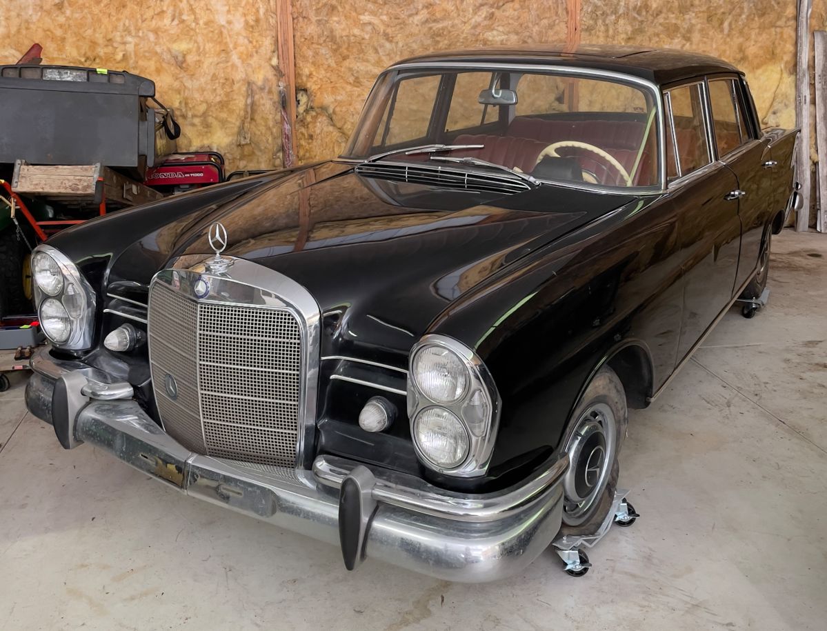 1962 Mercedes Benz, Title out of state; available post sale
