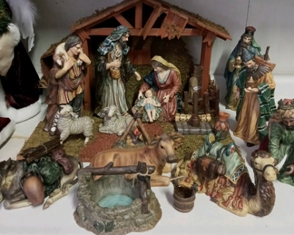 Fabulously detailed Nativity and Crèche 
