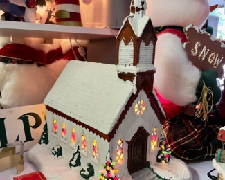 Plug-in Christmas Decorations: Church with Stained Glass Windows 