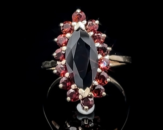 Elongated Marquise Blue Sapphire & Round Garnet Cluster Ring in Yellow Gold