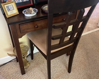 Small 2 Drawer Desk $ 86.00