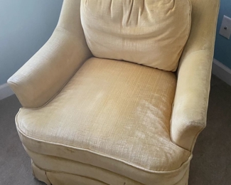 Vintage Upholstered Chair $ 60.00