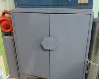 NAPA CABINET