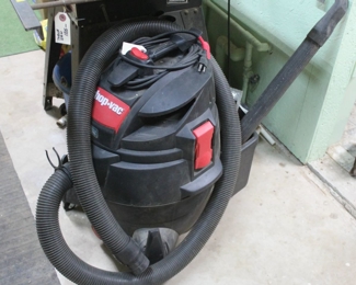 SHOP VAC