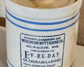Wisconsin Butterine Co. Oleo Margarine Advertising Crock