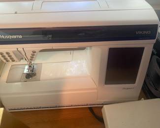 
Husqvarna Viking Designer 1 Package Sewing