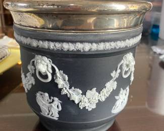 Black jasper ware marked Wedgwood
Brought from Germany