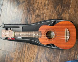 Luna ukulele