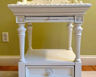 Disney Princess "Fairytale White" Nightstand