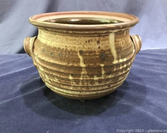 Excellent Earthtone Signed Pottery Pot