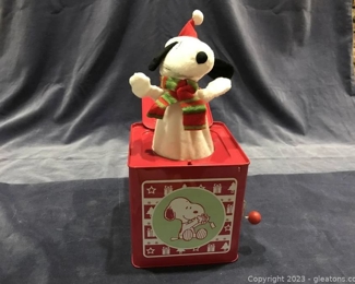 Snoopy Christmas Jack in the Box