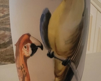 Parot Vase  Guisa Sola 