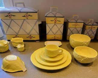 Mann Yellow Cabbage Dish Set 