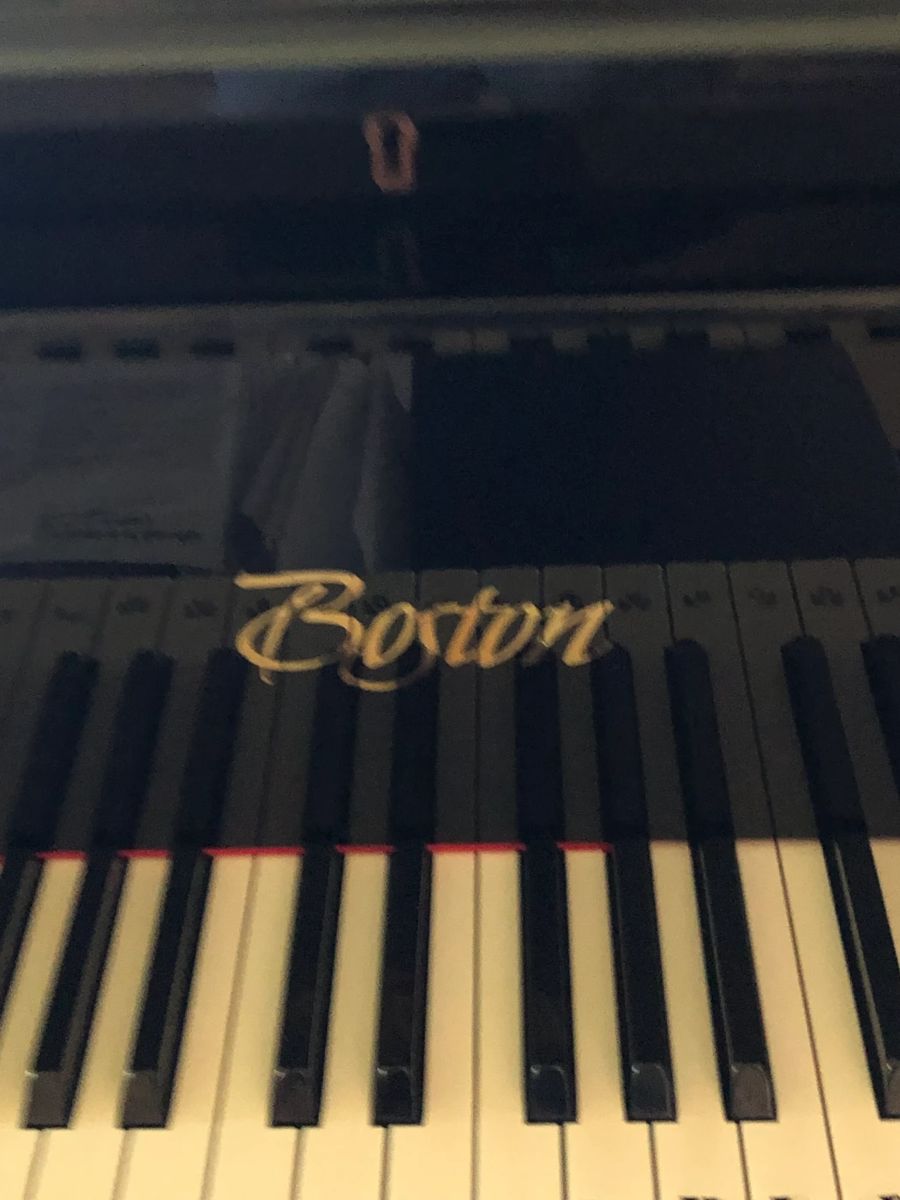 BABY GRAND PIANO BOSTON DESIGNED BY STEINWAY GP163