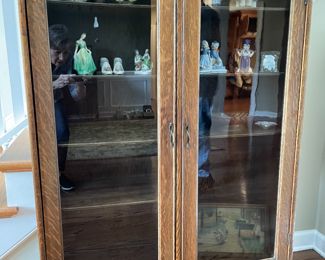 Antique tiger oak bookcase/cabinet