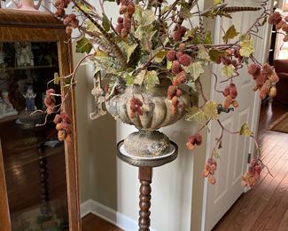Plant stand w/urn & arrangement