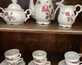 Moss Rose tea set