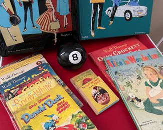 Barbie & Ken dolls w/case & clothes