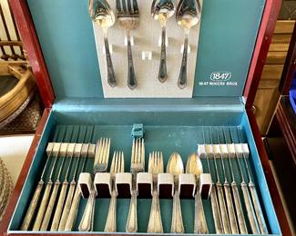 Holmes & Edwards "Romance" Silverplate Flatware Set