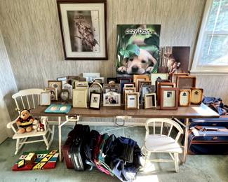 Tons of Picture Frames!