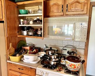 Lots of Kitchen Items