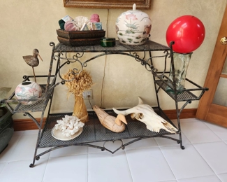 lovely plant stand new price $75