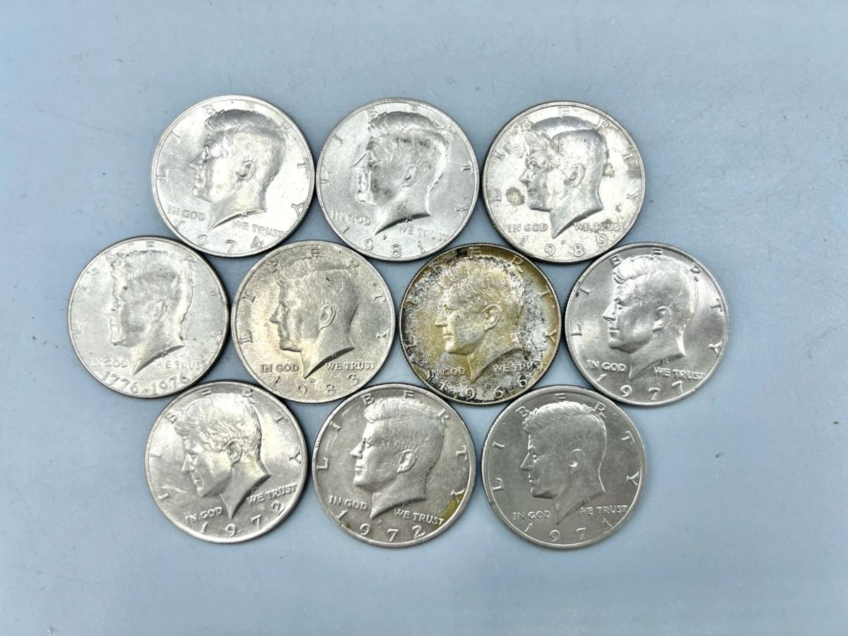 (10) Kennedy Half Dollars Feat 1966
