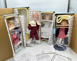 (4) US Postal Service Dolls

