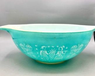 Pyrex Amish Butterprint Cinderella Bowl
