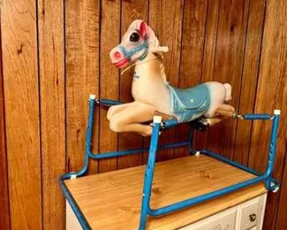 Wonder Horse Walk-R-Ride
