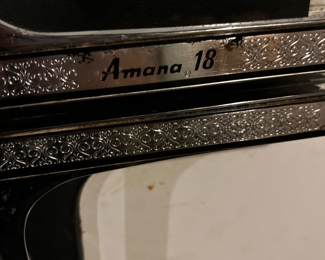 Amana 18 Refrigerator
