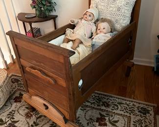 Antique platform cradle