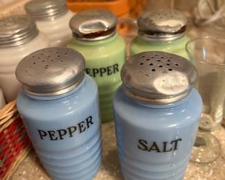 Delphite Blue Vintage Salt & Pepper ribbed beehive shakers