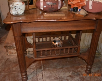 beautiful antique oak table