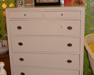vintage chest of drawers