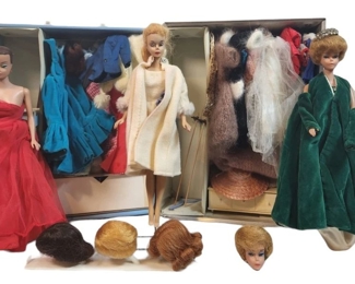 Vintage Barbie Doll & Accessory Lot Carrying Case