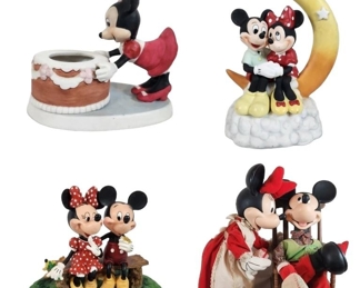 Mickey and Minnie Holiday Music Animated Figures