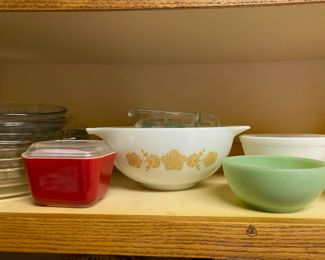 Pyrex Milk Glass Mixing Bowl with Butterfly Gold Design, Pyrex 1.5 Pint Red Refrigerator Dish with Lid, Jadeite Chili Bowl