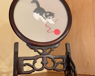 Wood Stand & Frame - Silk Embroidered Cat 