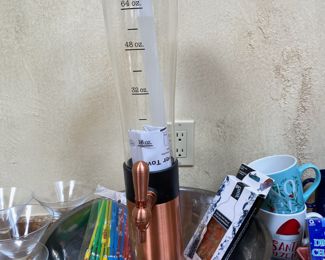 Sharper Image Beer Beverage Tower