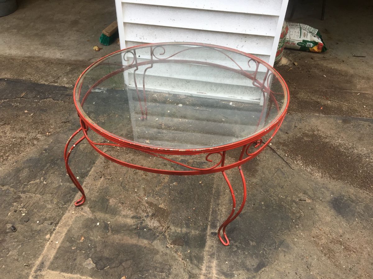 Adorable Vintage iron Garden Table