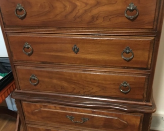 Dresser, Chest and matching Antique bedroom set...Beautiful!