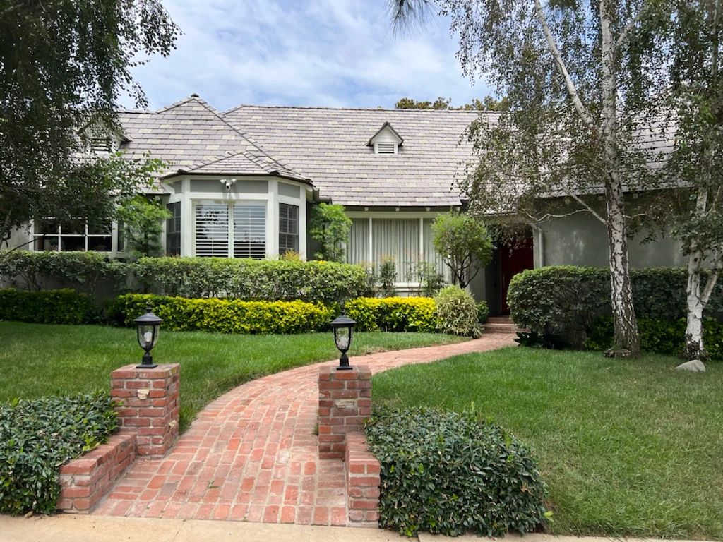 LAST DAY! Estate in the Heart of Westwood.... starts on 8/26/2023