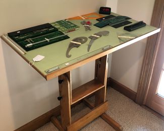 Charming size drafting/artist table