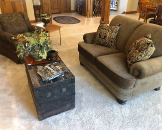 Flexsteel loveseat