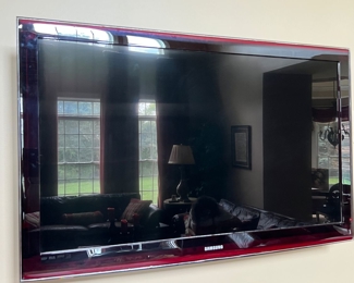 122. Samsung TV (51")
